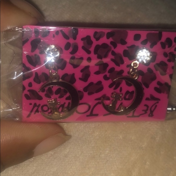 New just in betsey Johnson cat on the moon… - Picture 1 of 2